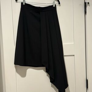 Beautiful GUCCI wool skirt with side pleat